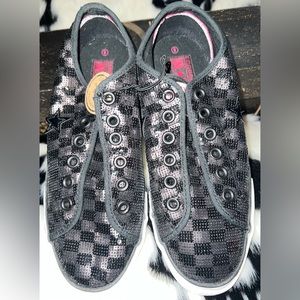 BNIB Sequin converse Holiday